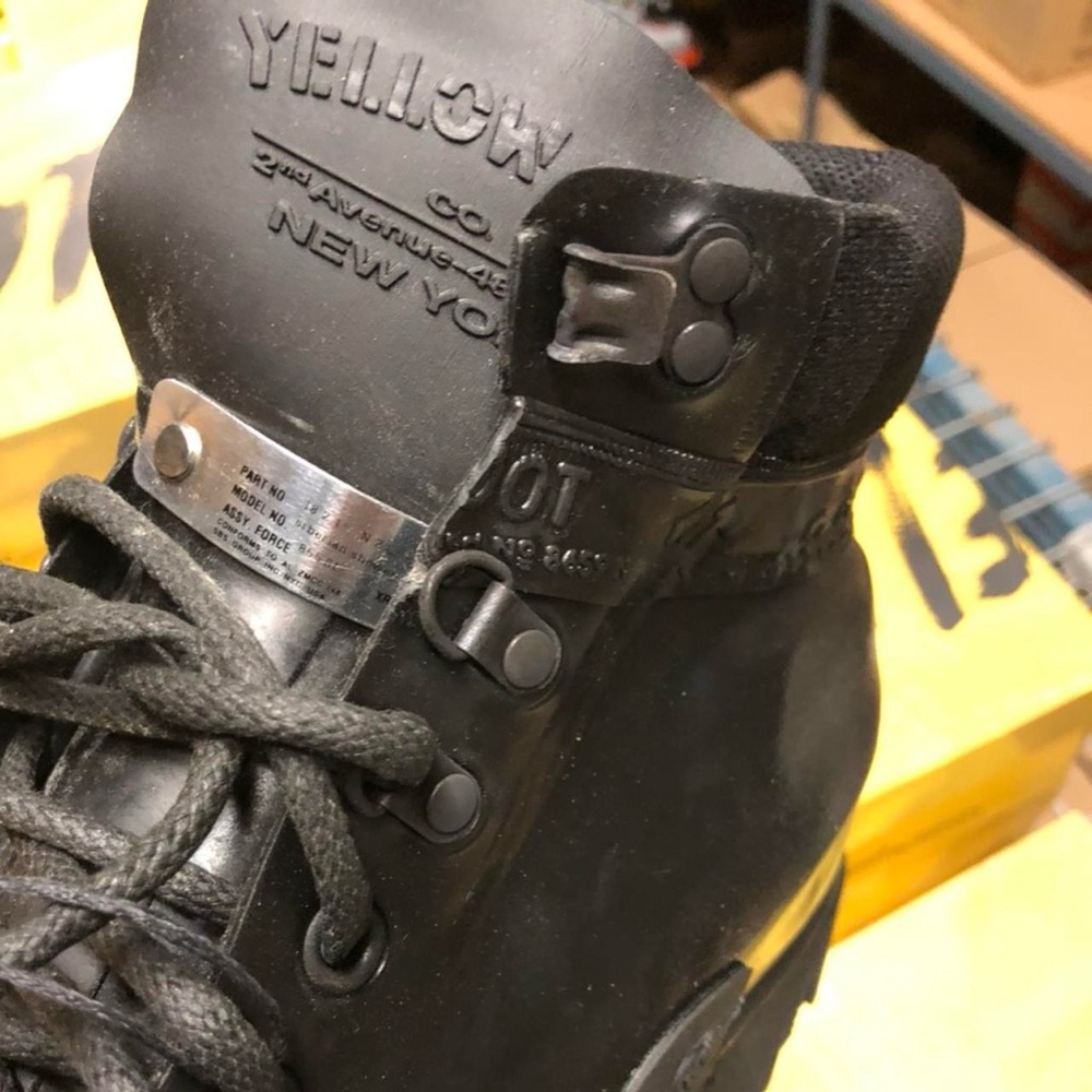 BNIB Yellow Cab NYC Steel Toe Rubber boots, Various sizes! - Picture 4 of 4